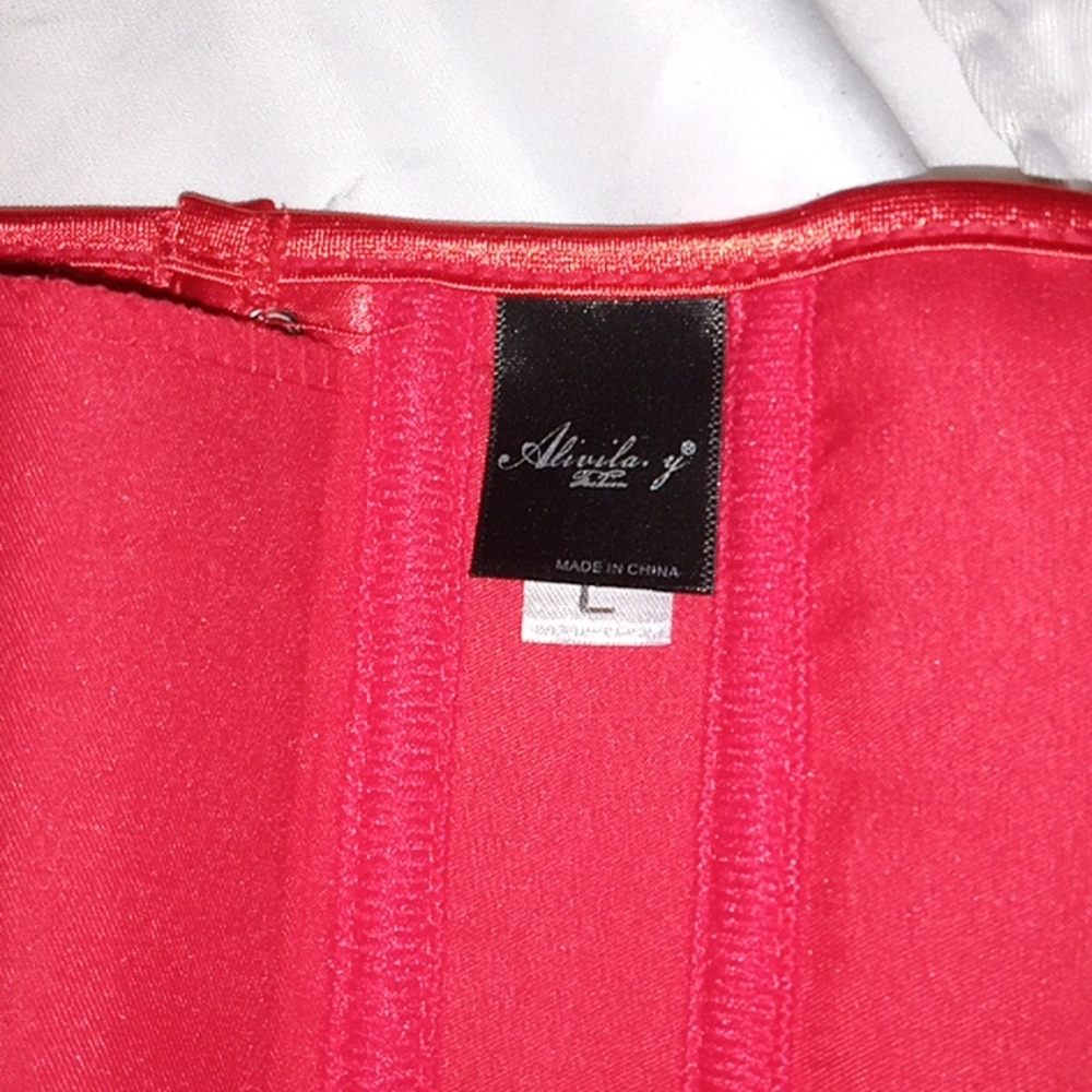 Corsets - Picture 3 of 4